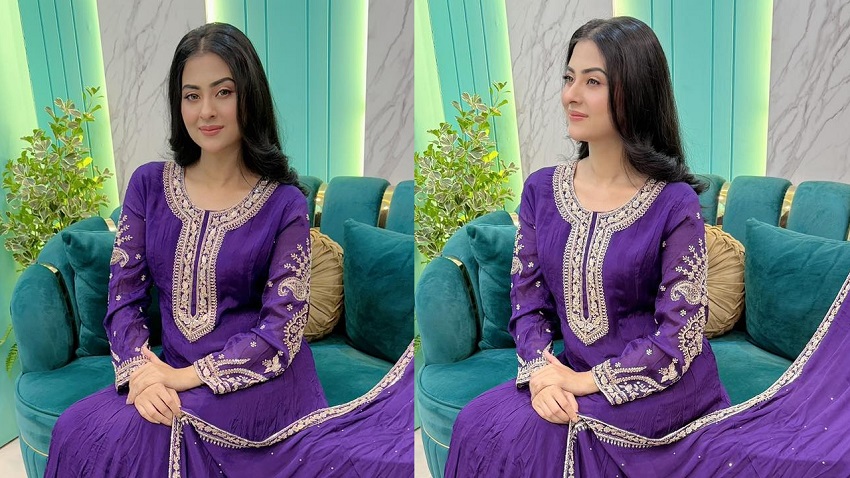 স্নিগ্ধ হাসি আর মোহনীয় রূপে মুগ্ধতা ছড়ালেন বুবলী