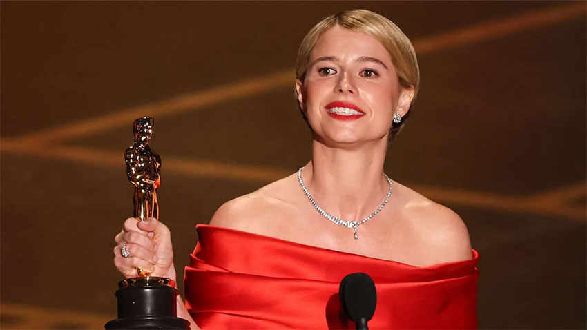 অস্কার ২০২৬: ইতিহাস গড়ে সেরা অভিনেত্রী জেসি বাকলি